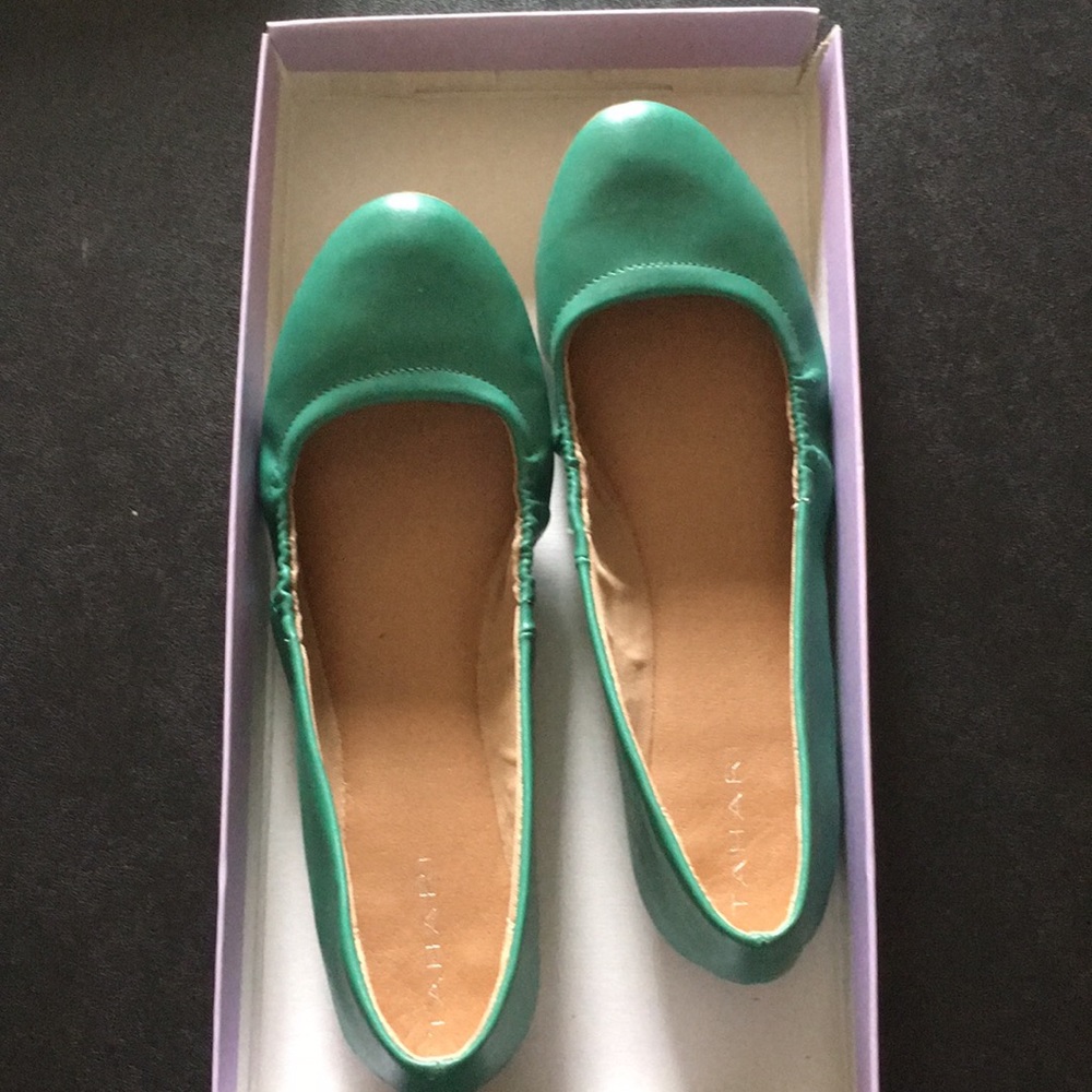 Tahari Ballet Flats